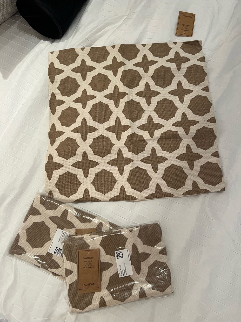 H&M home organic cotton Geometric Brown & Cream Pillow Cover Set of 3 (20x20)